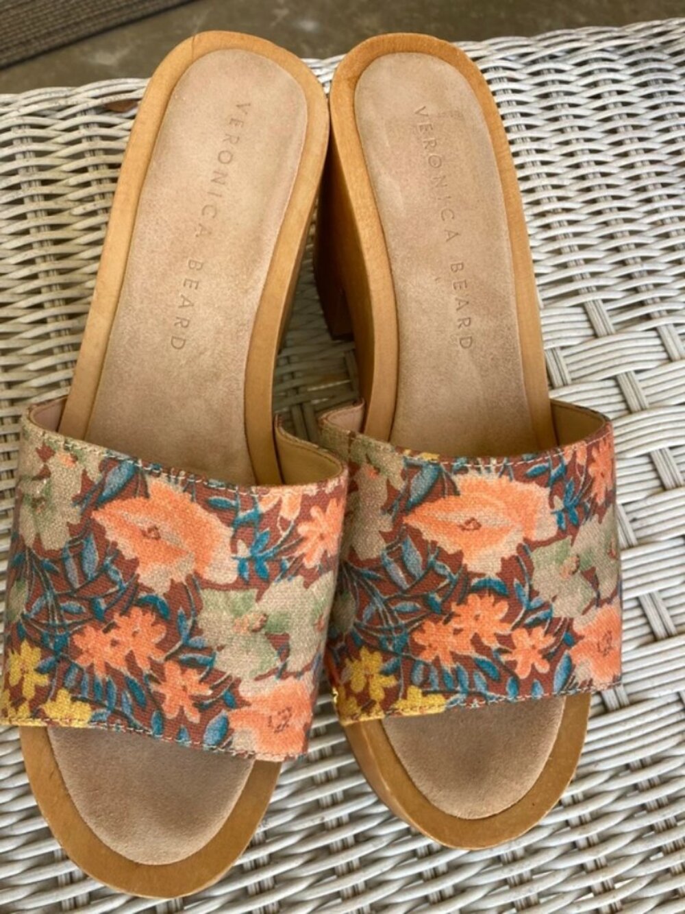 Veronica Beard Hippy/Boho Hannalee Floral Wood Block Heel Clog